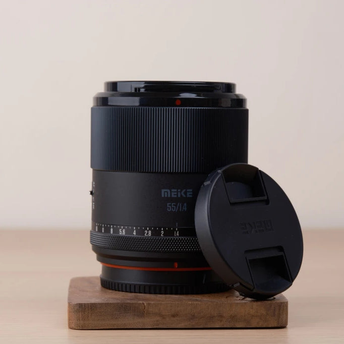 Meike 55mm f1.4 – Checking All the Boxes?