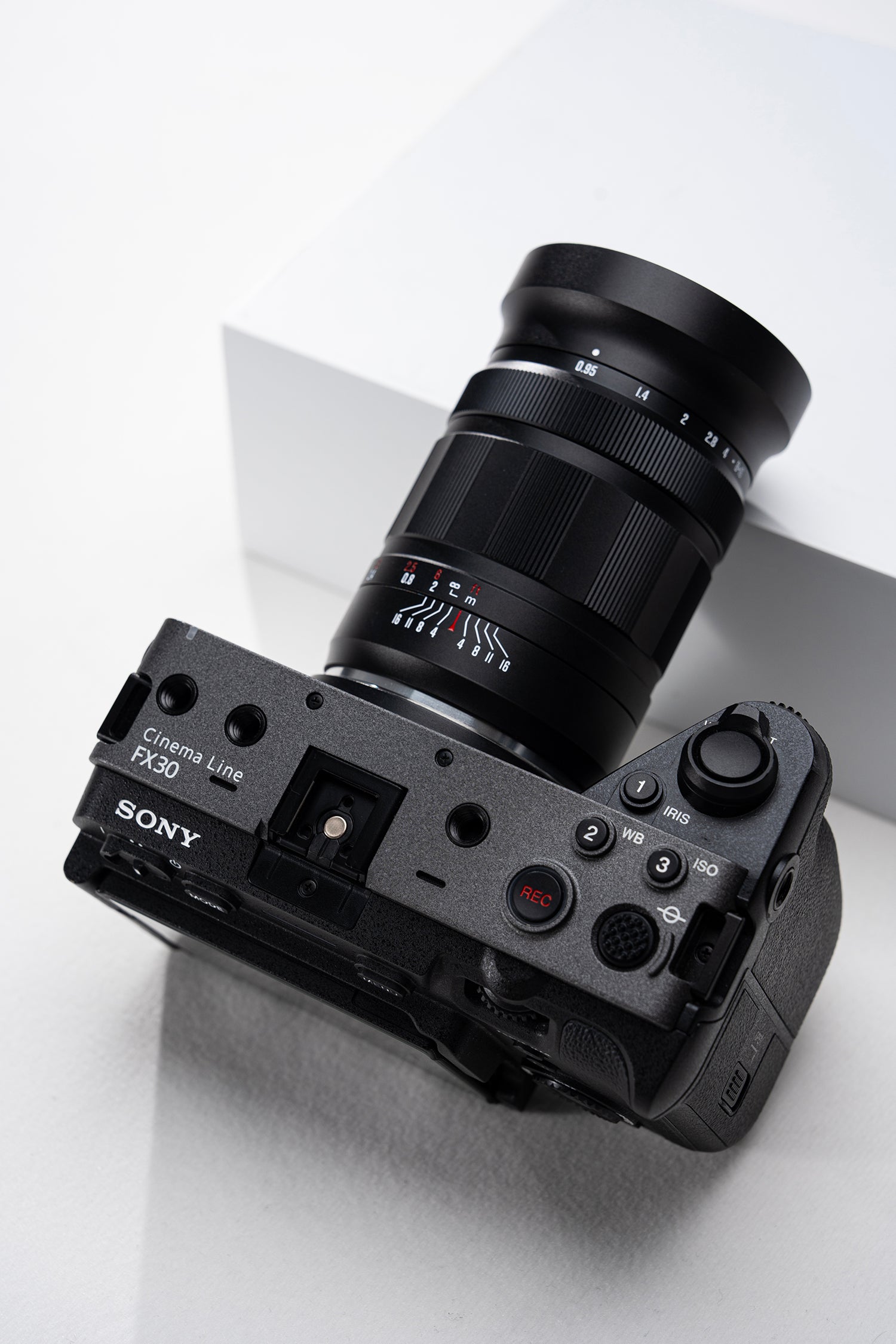 Meike 25mm F0.95 APS-C Manual large aperture camera lens X Mount
