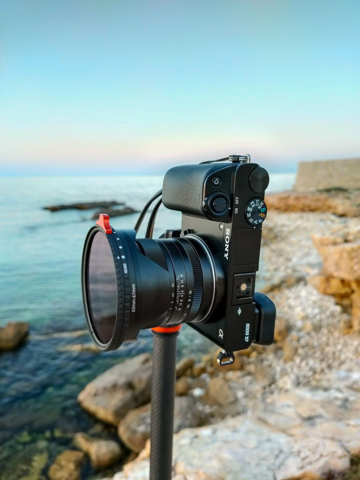 Meike 12mm f2.8 Obiettivo Prime Focus Ultra grandangolare per fotocamera Sony E Mount APS-C Mirrorless Meike 12mm f2.8 Obiettivo Prime Focus Ultra grandangolare per fotocamera Sony E Mount APS-C Mirrorless